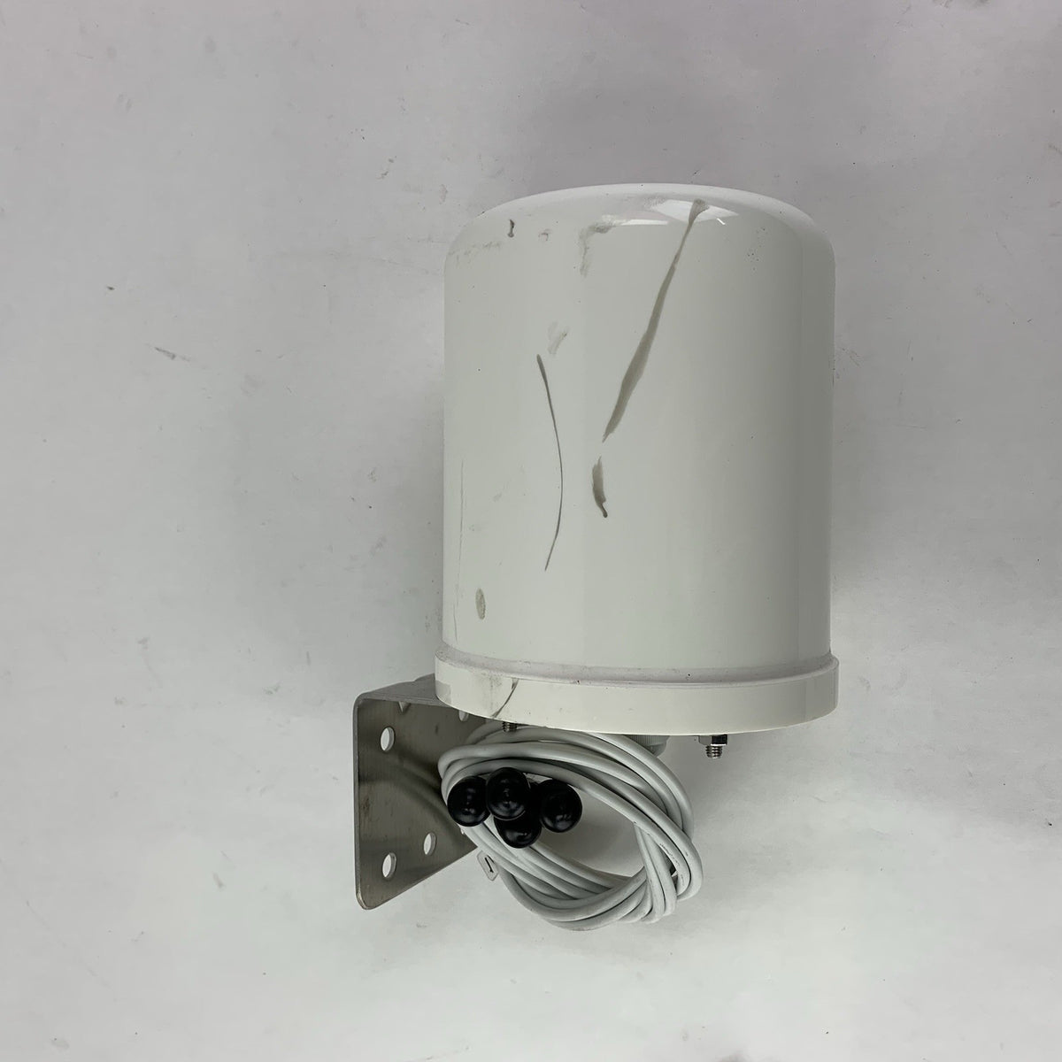 Ventev M6060060MO1D43602 2.4/5 GHz 6 dBi Mimo Omni Antenna - Untested5