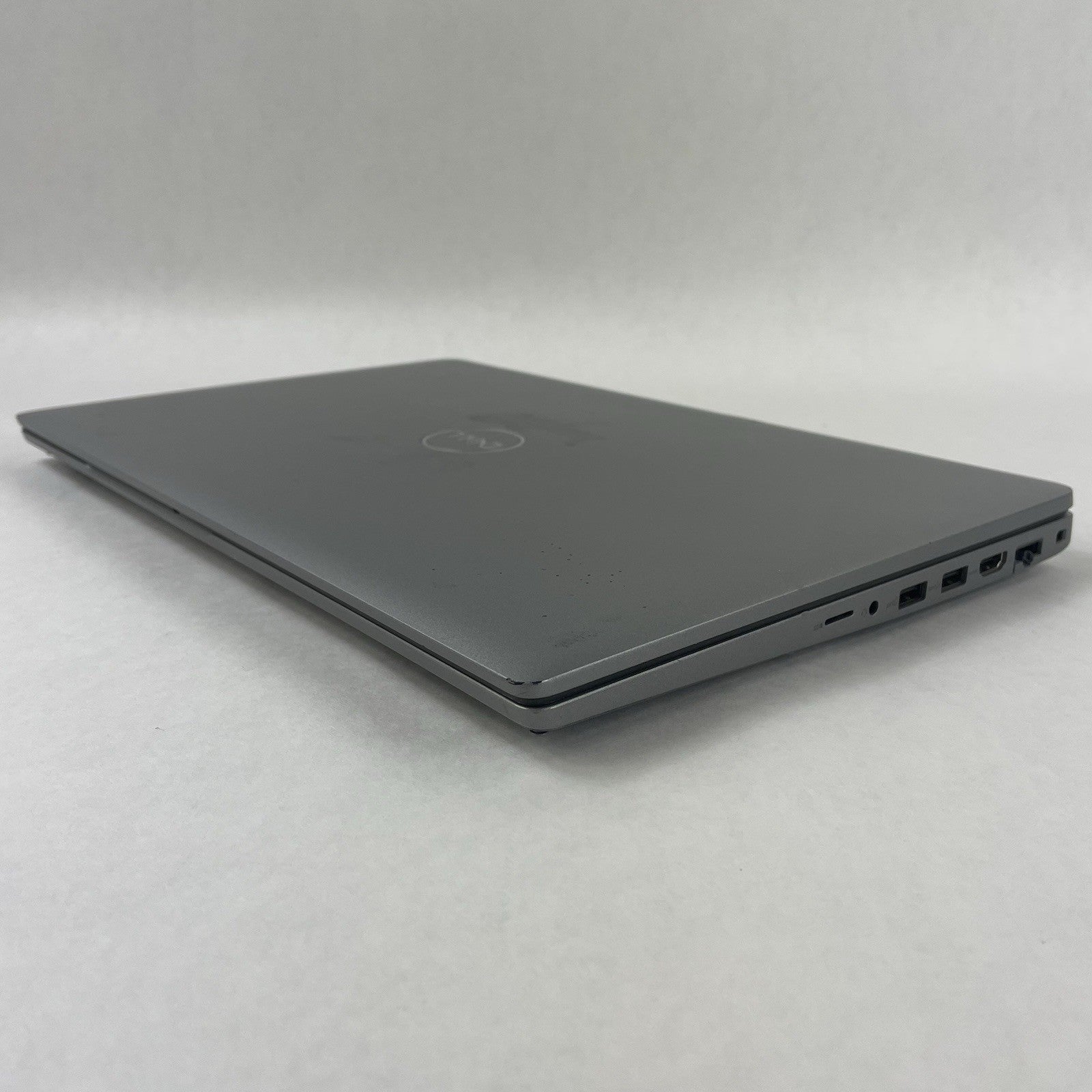 Dell Latitude 5540 15.6" i5-1345U 4.35 GHz 8 GB RAM No SSD/OS/AC - READ Residue13