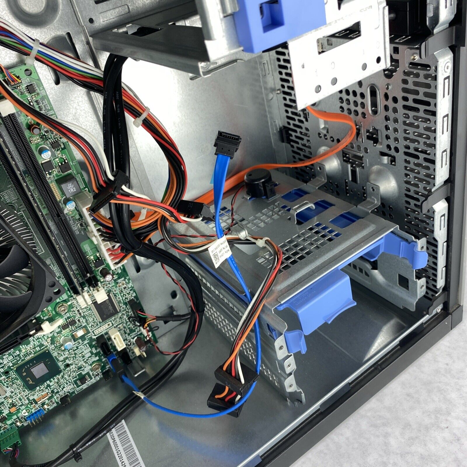 Dell Optiplex 390 MT Intel Core i3-2120 3.30GHz CPU 1X4GB RAM No HDD OS