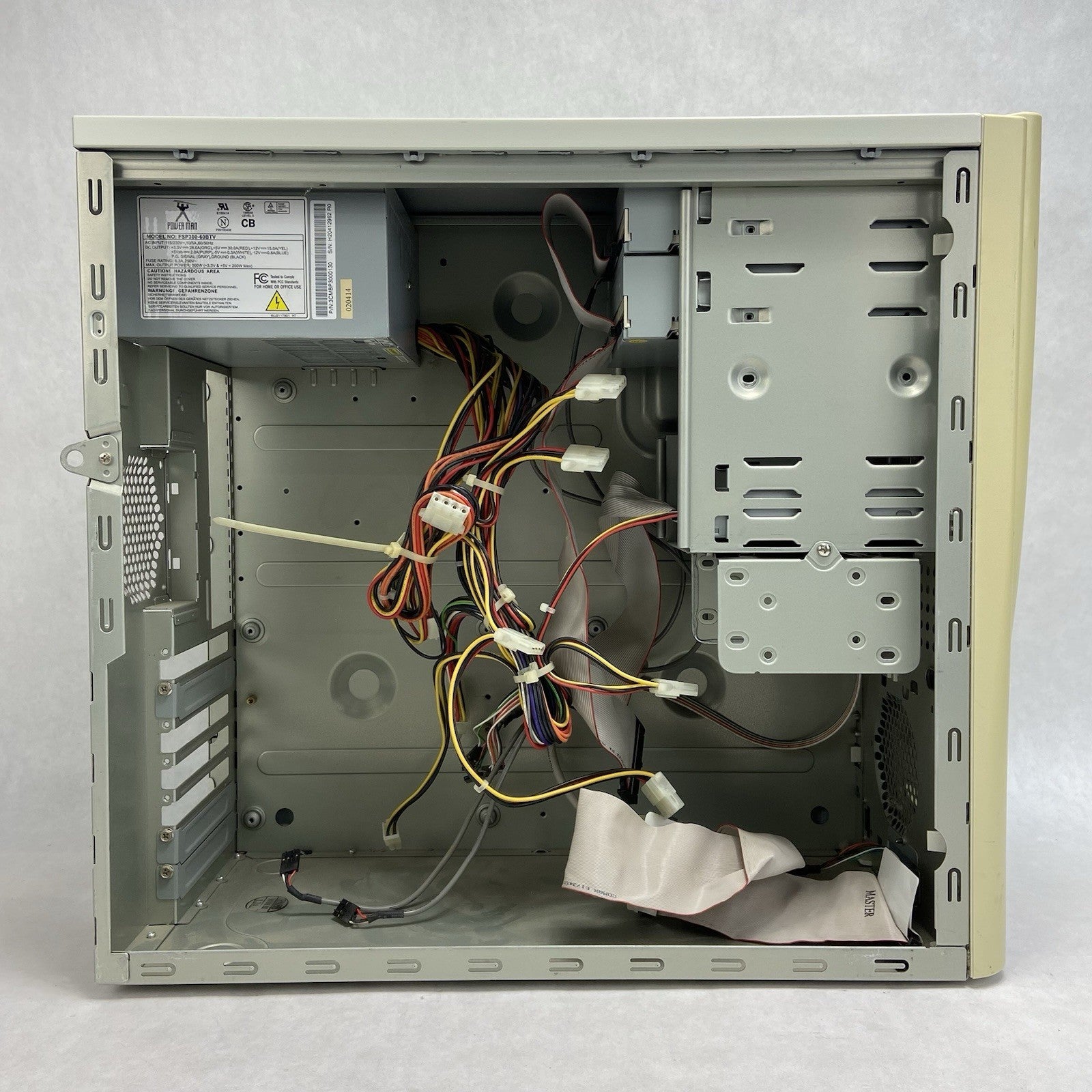 Vintage Unbranded Beige Mid Tower Computer Case PowerMan FSP300-60BTV 300W PSU8