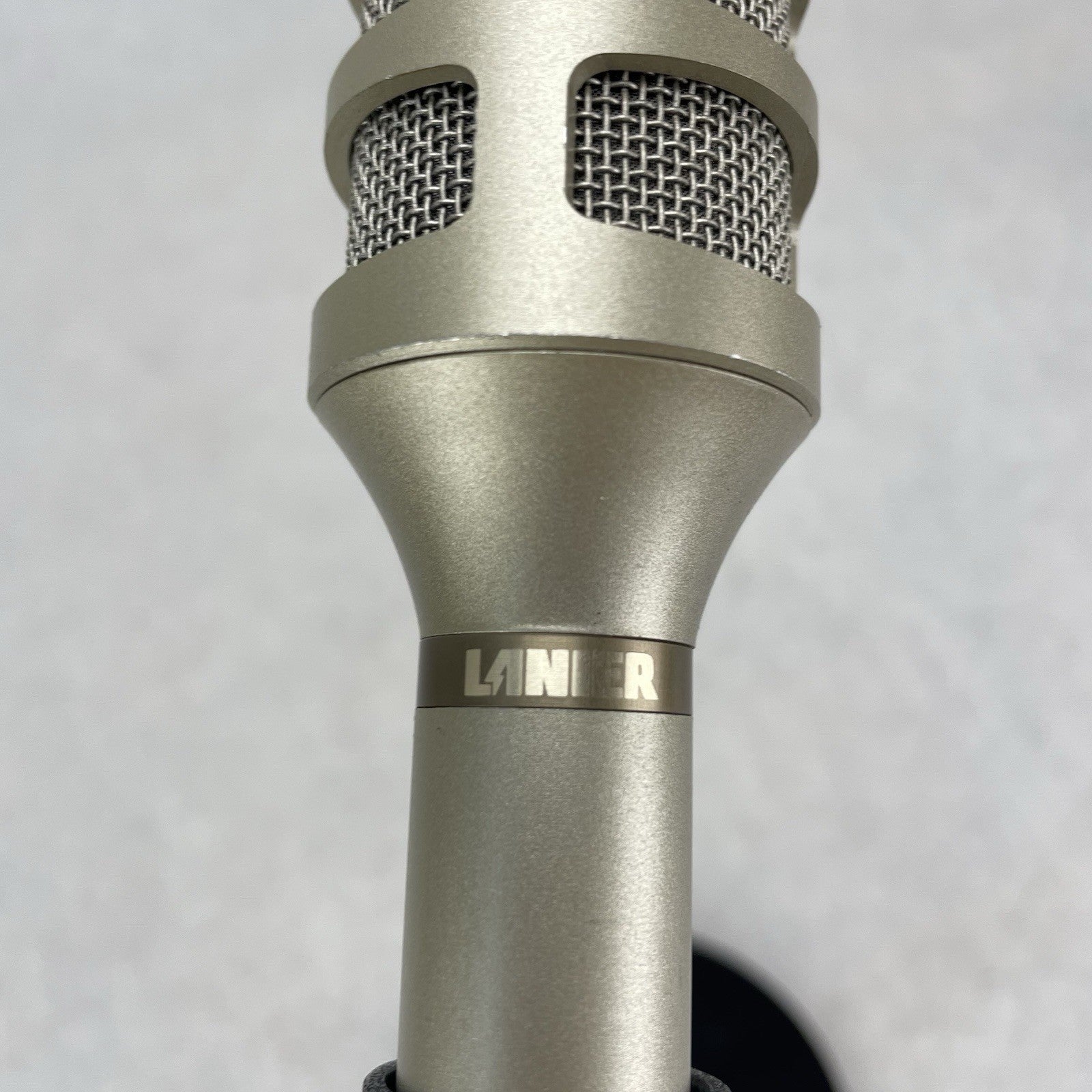 Lanier Dynamic Microphone 250ohm With 3-Pin XLR Connectivity Tested1