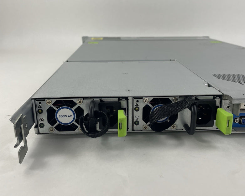 Cisco UCSC-C220-M3S 2x Xenon XS-2643 3.3GHz 32GB Ram - Tested