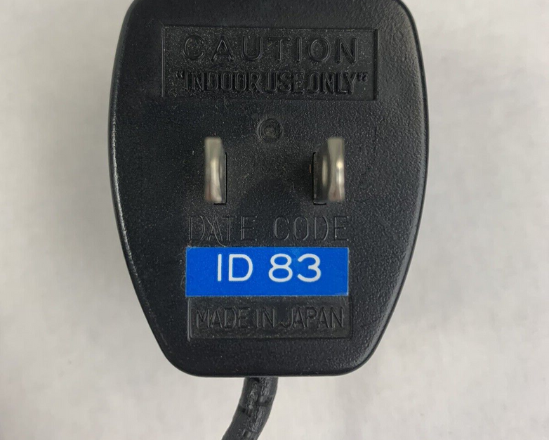 Motorola NLN5678A Battery Charger  and AC Adapter 120V 60Hz 4W