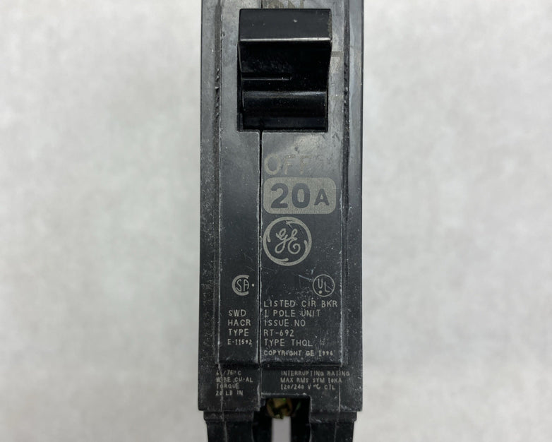General Electric Model C THQL1120 20A Plug In Circuit Breaker Box Of 10