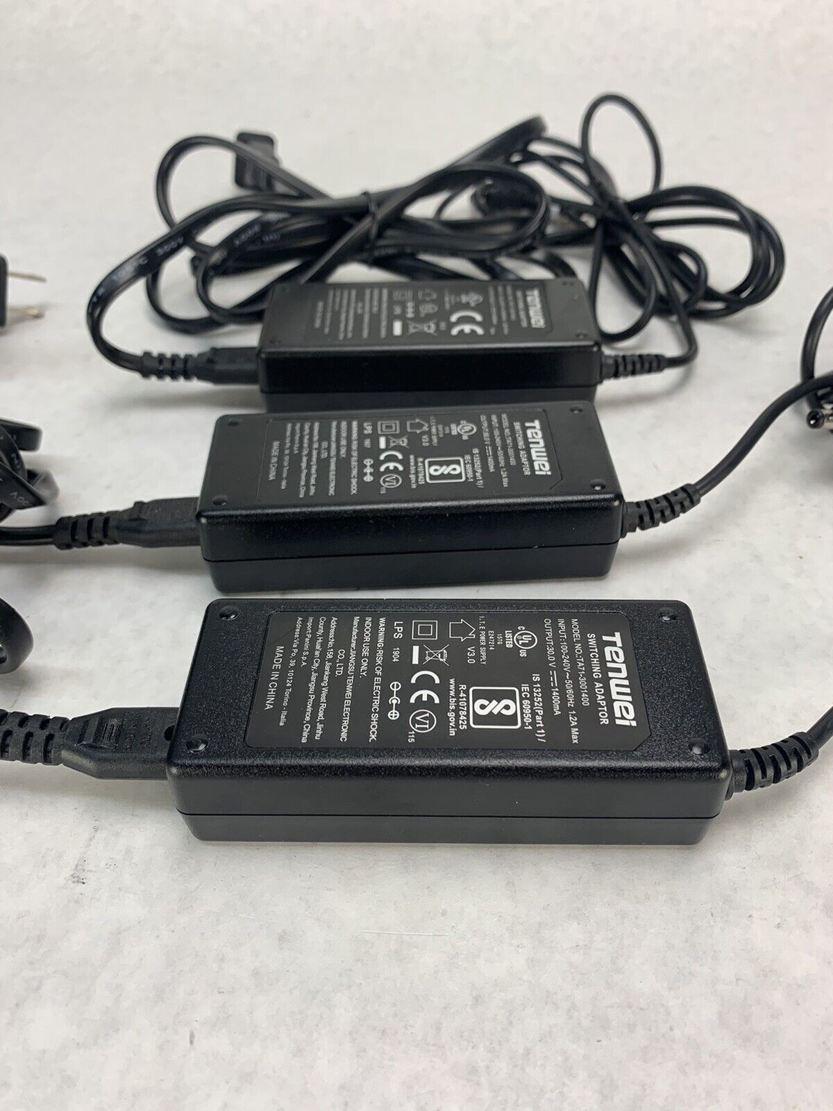 Lot 3 Tenwei Switching Adapter TA71-3001400