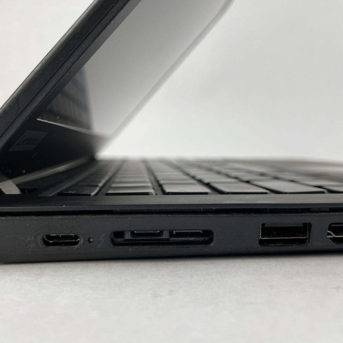 Lenovo ThinkPad T490 14" i5-8365U 1.60 GHz 8 GB RAM No SSD/OS/AC5