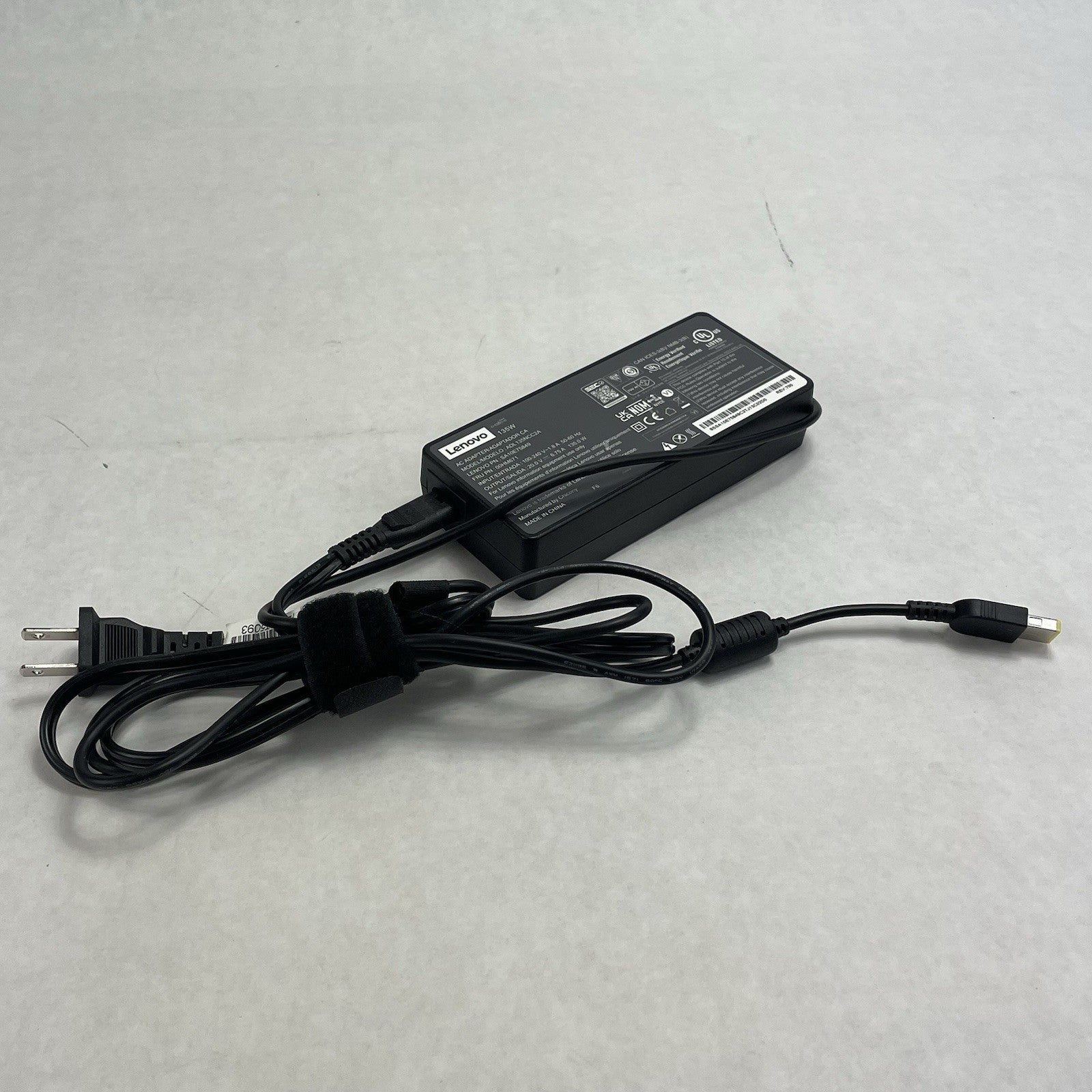 Lenovo 135W AC Adapter ADL135NCC2A OEM Charger
