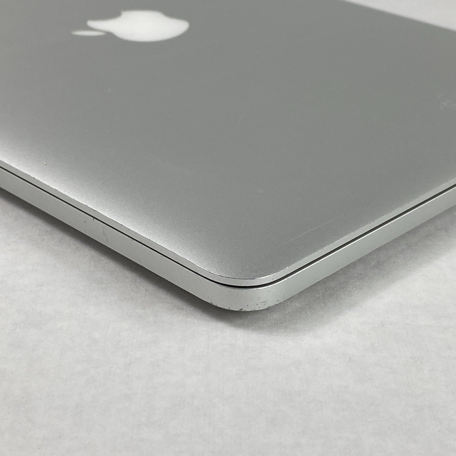 Apple MacBook Pro A1502 2015 13" Screen Keyboard Assembly  - No Motherboard