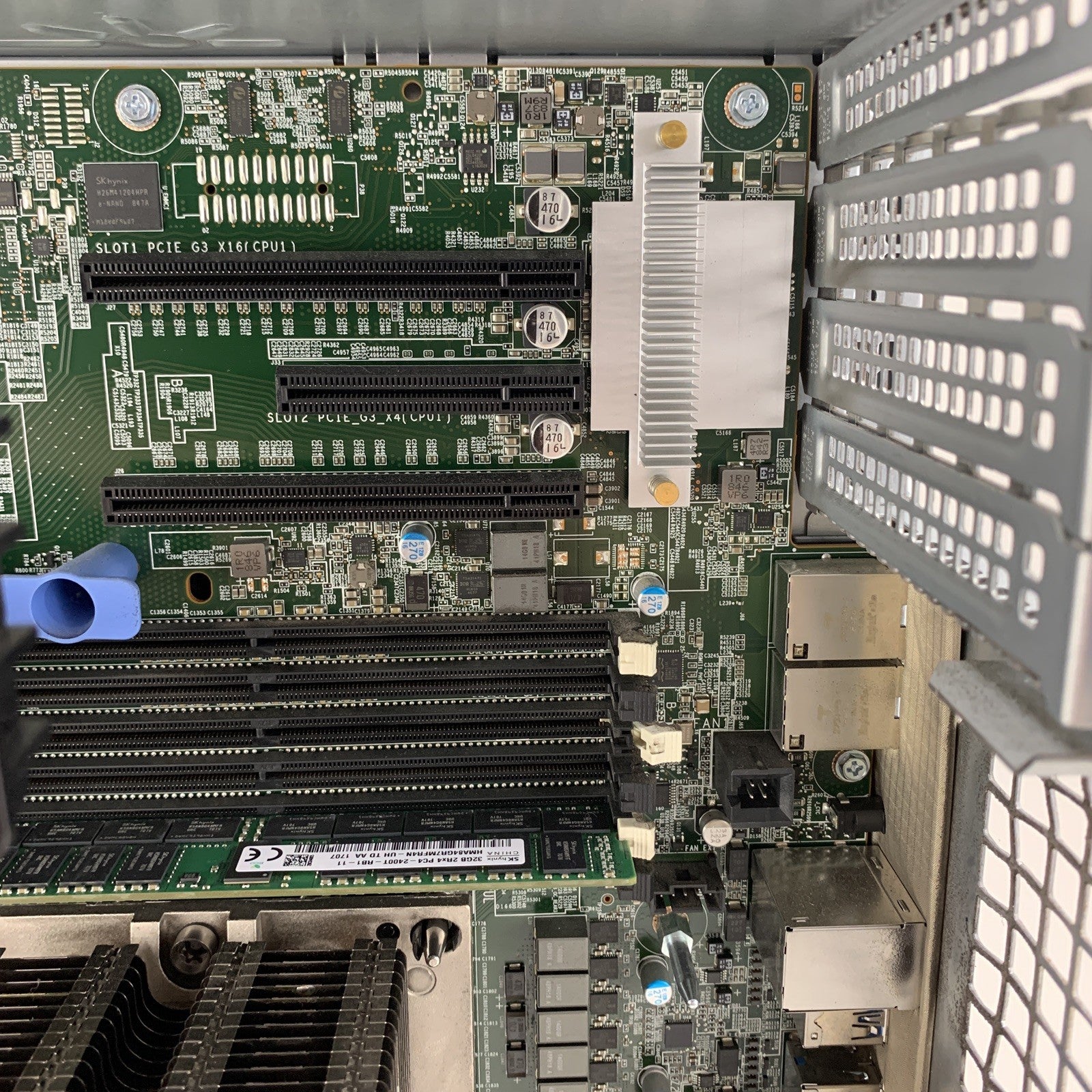 Dell PowerEdge T640 Tower Server 2x  Gold 6125 2.6 GHz  64 GB Ram No OS No HDD