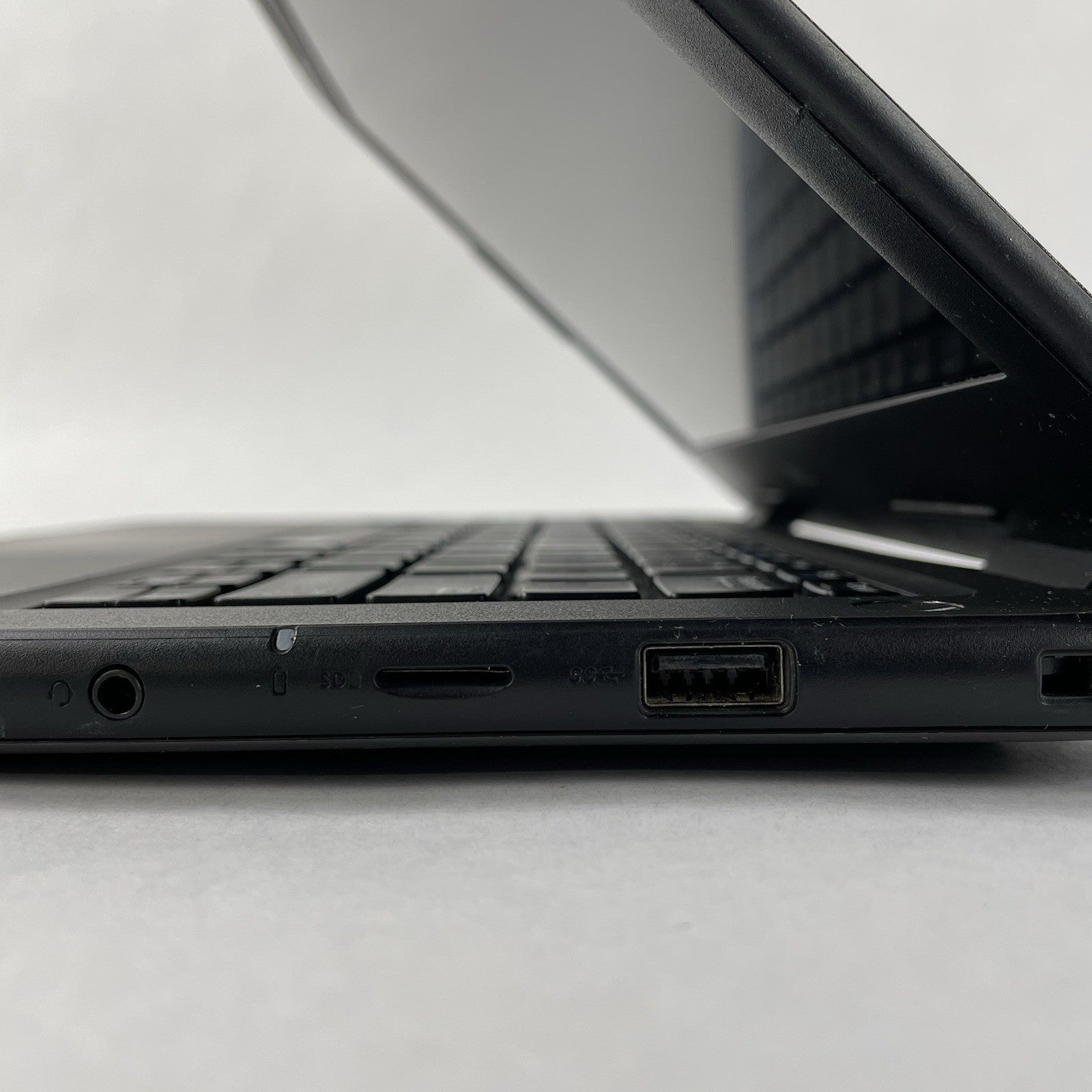 Dell Latitude 3310 13.3" i5-8265U 1.60 GHz 8 GB RAM No SSD/OS/AC/Batt - READ9