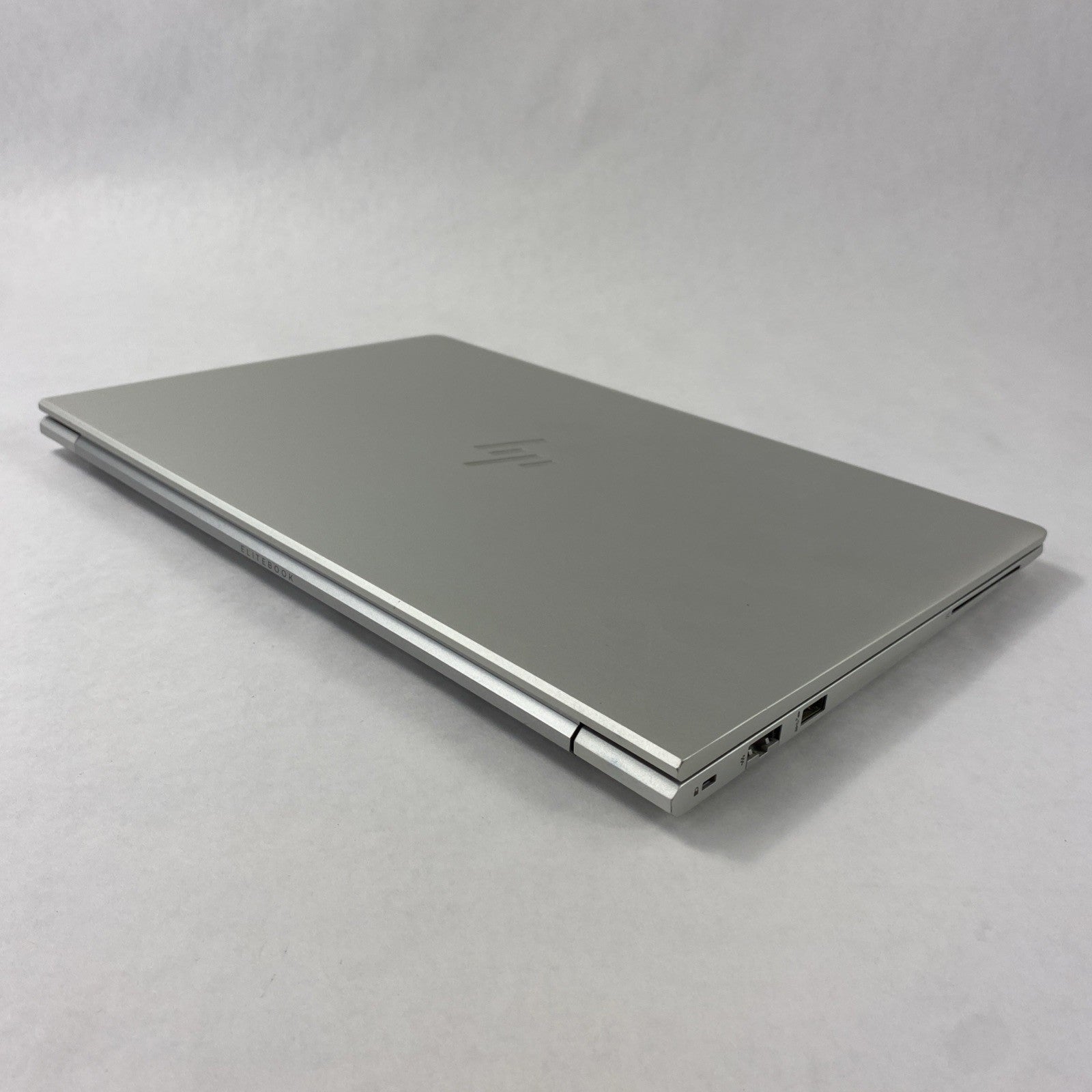 HP EliteBook 655 G9 AMD Ryzen 5 Pro 5675U 2.30 GHz 16 GB RAM 15.6" No HDD No OS