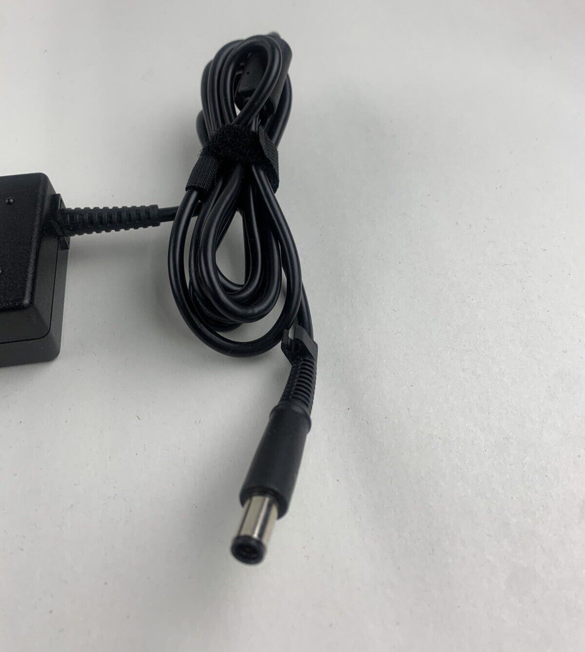 Lot of 4 HP TPC-CA58 AC Adapter 19.5V 3.33A 65W - No Power Supply