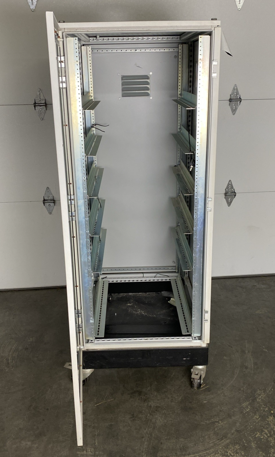 Hoffman A-2001 Industrial Control Panel Enclosure Type 12 - No Door Handles5