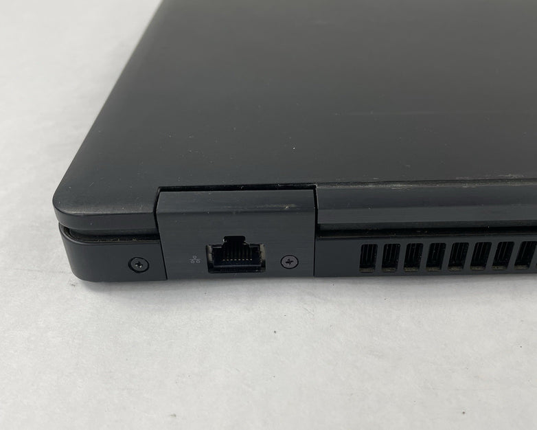 Dell Latitude 5580 15.6" Core i5-7300U 2.60 GHz 8 GB RAM No HDD No OS