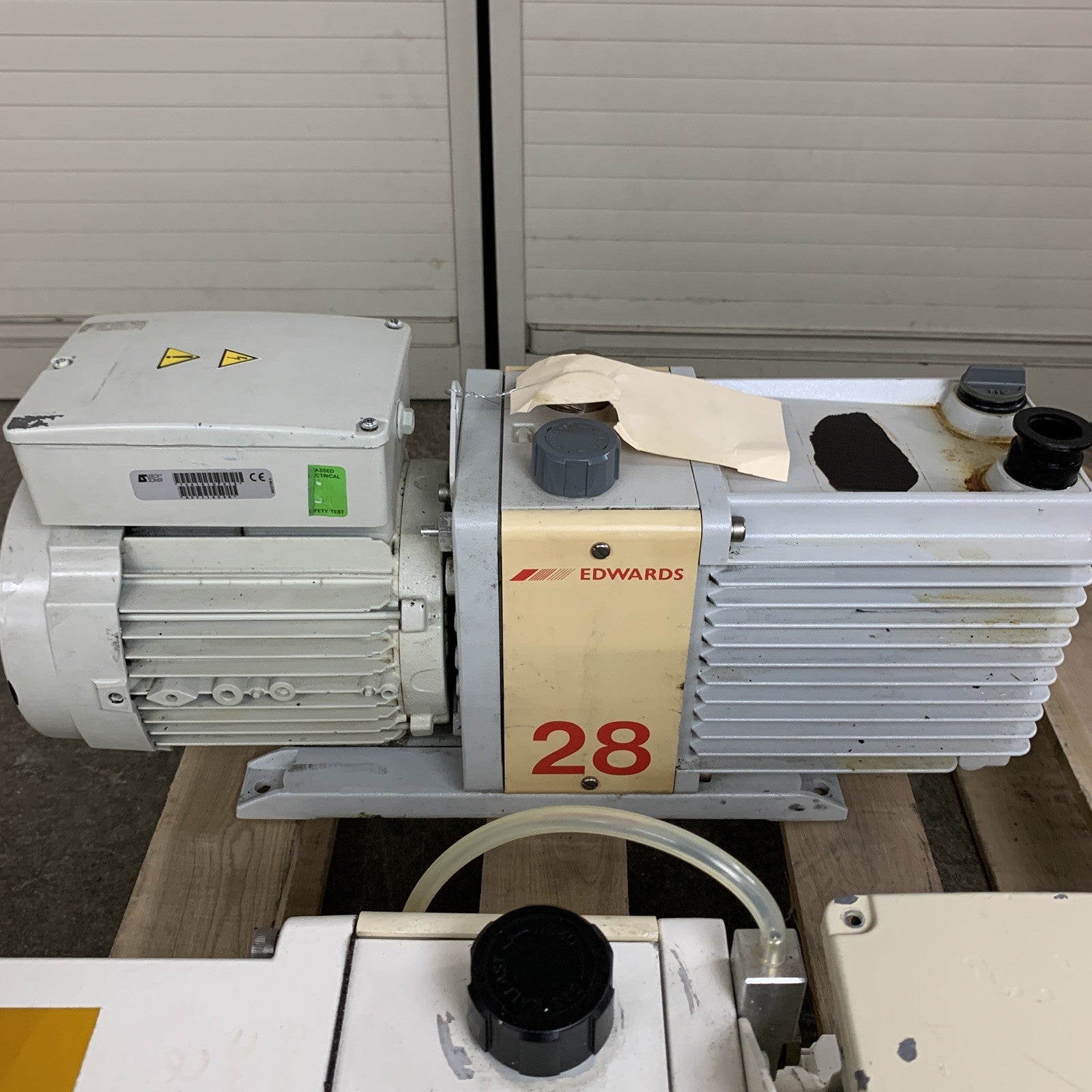 Edwards E2M28 Rotary Vane Vacuum Pump Drained Oil Parts and Repair Lot of 2x