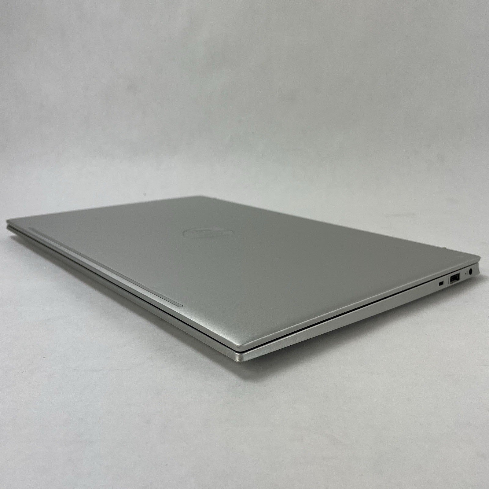 HP Pavilion 15t-eg300 15.6" i7-1355U 3.70 GHz 8 GB RAM No SSD/OS/AC10