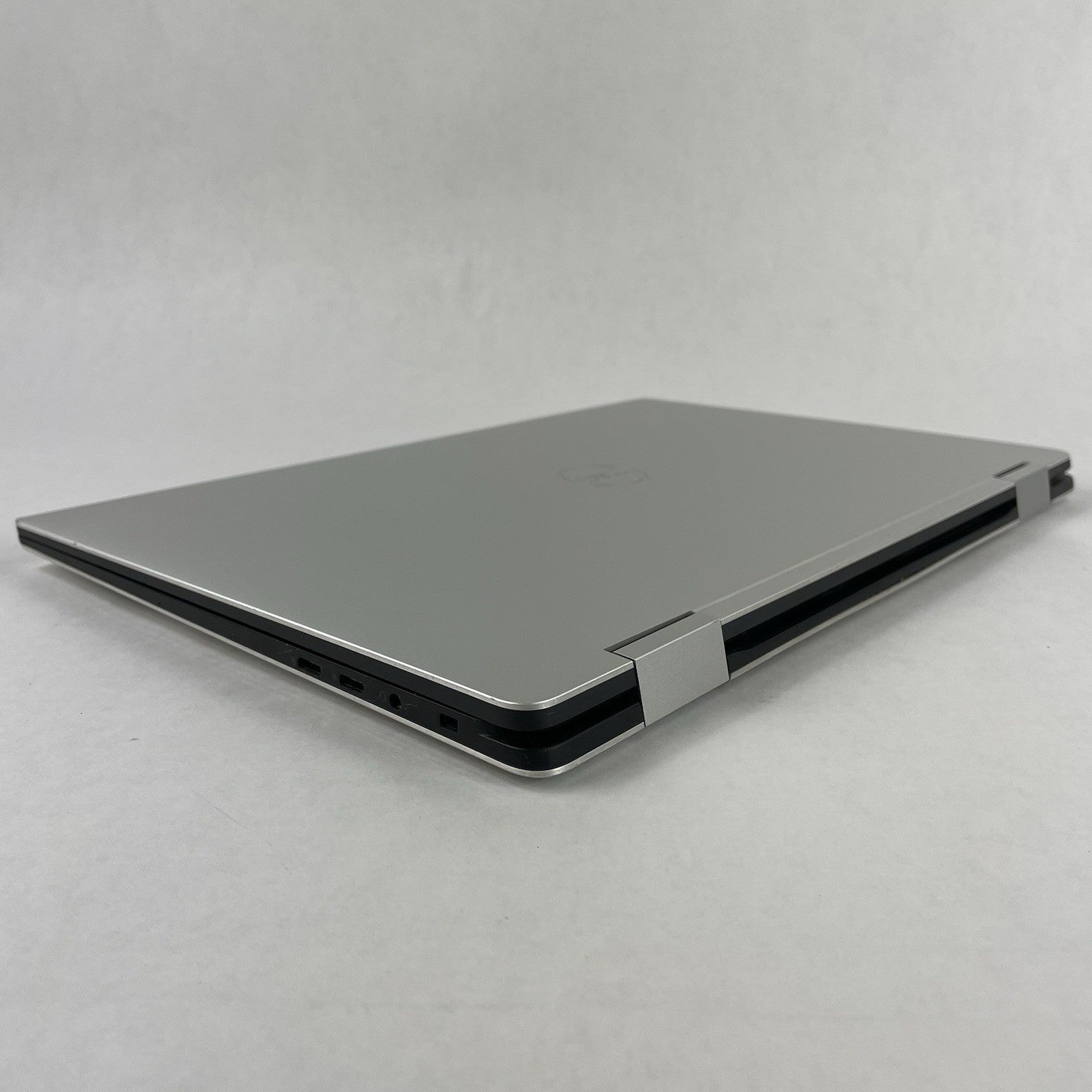 Dell XPS 15 9575 15.6" i5-8305G 2.80 GHz 8 GB RAM No SSD/OS/AC9