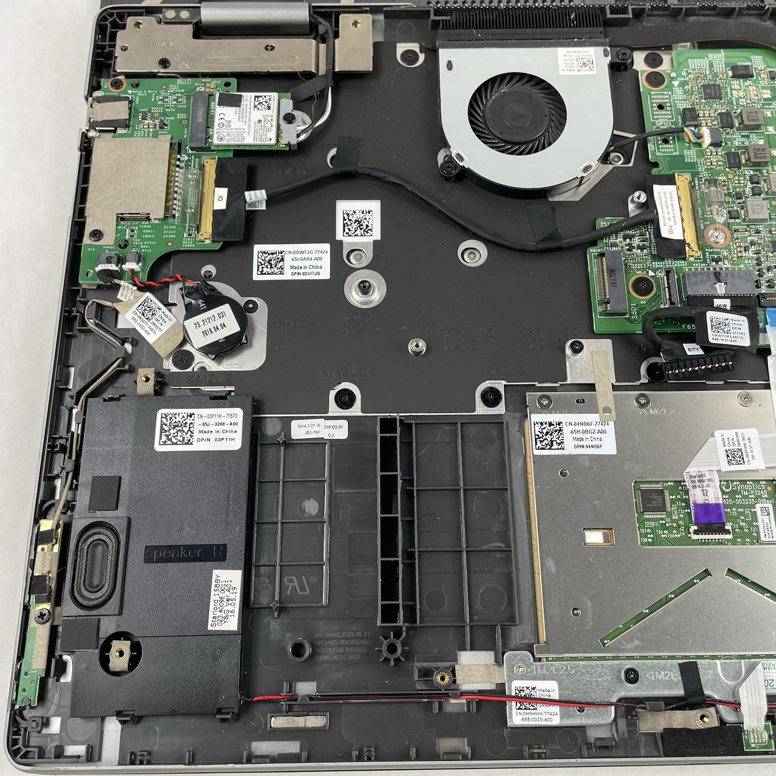 Dell Inspiron 15-7569 15.6" i5-6200U 2.30 GHz 8 GB RAM No SSD/OS/AC/Batt19