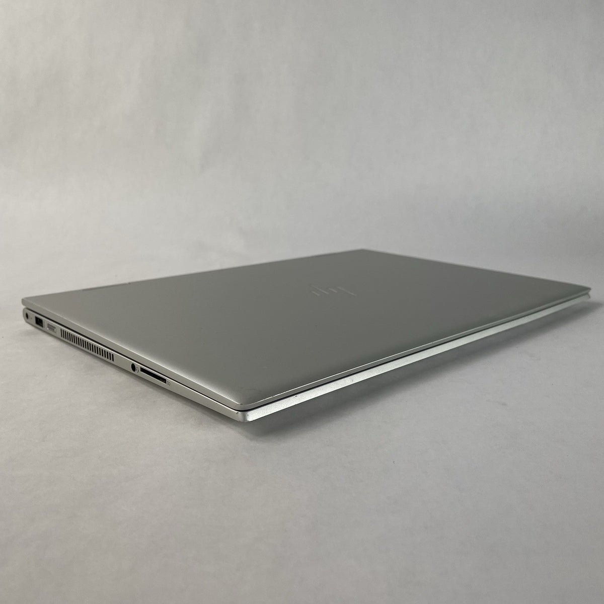 HP Envy x360 15.6" i7-8565U 1.80 GHz 8 GB RAM No SSD/OS/AC - DIMM12