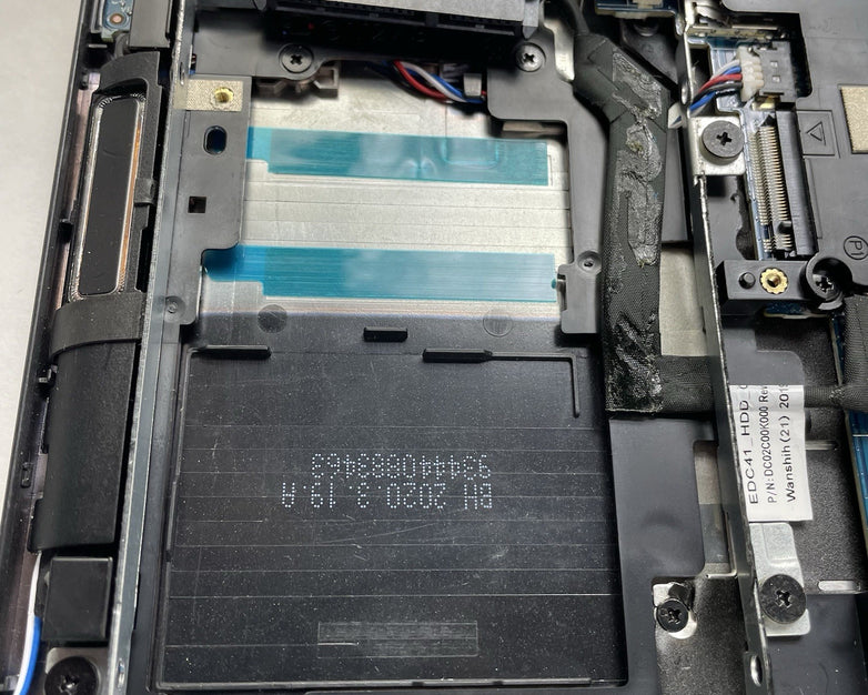 Dell Latitude 5400 14" i7-8665U 1.90 GHz 8 GB RAM No SSD/OS/AC