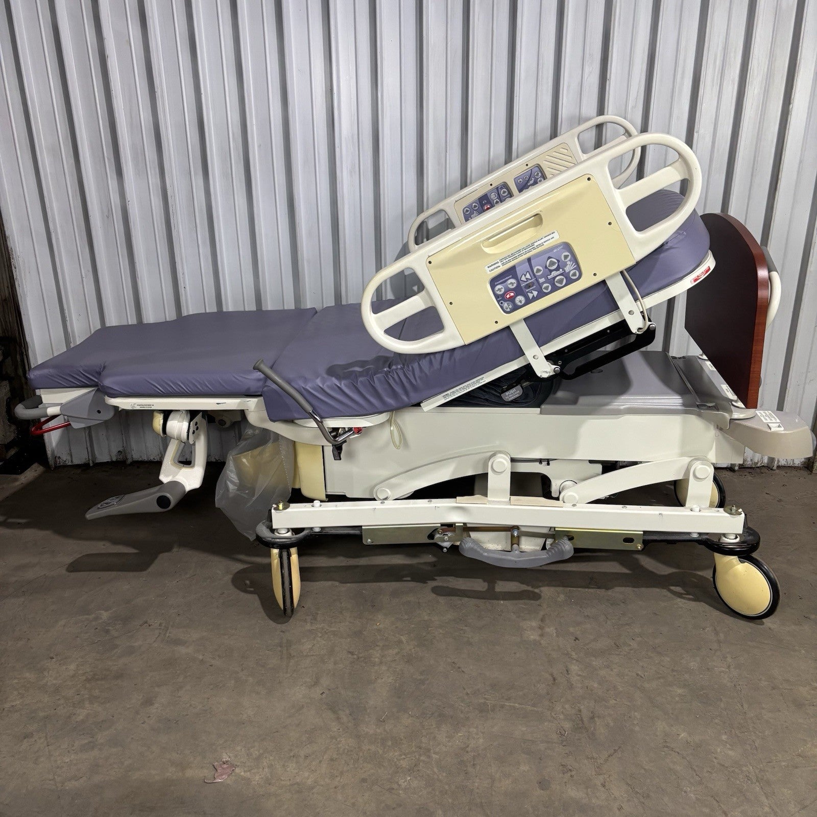 Stryker LD304 Birthing Bed Powers and Lifts Torso Hydraulic Stuck