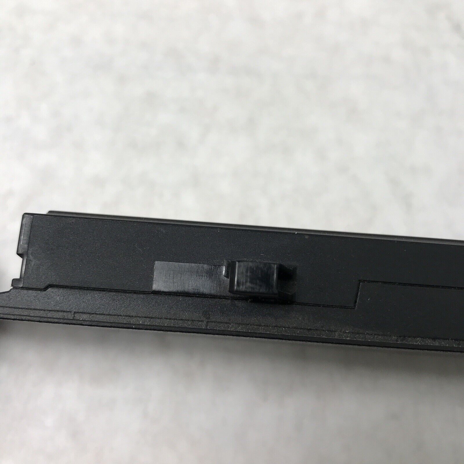 (Lot of 4) Genuine Dell TY3P4 11.1V Laptop Battery Rechargeable Li-ion Battery