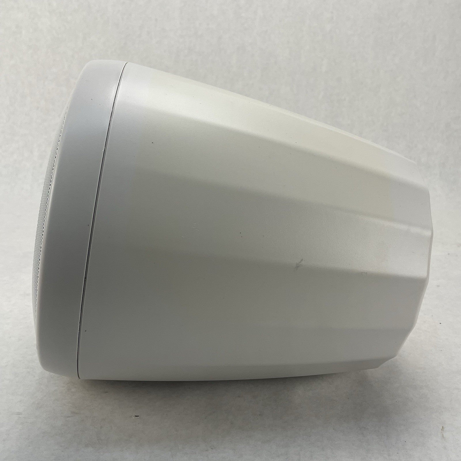1 JBL Professional C65P/T Compact Full-Range Hanging Pendant Speaker1