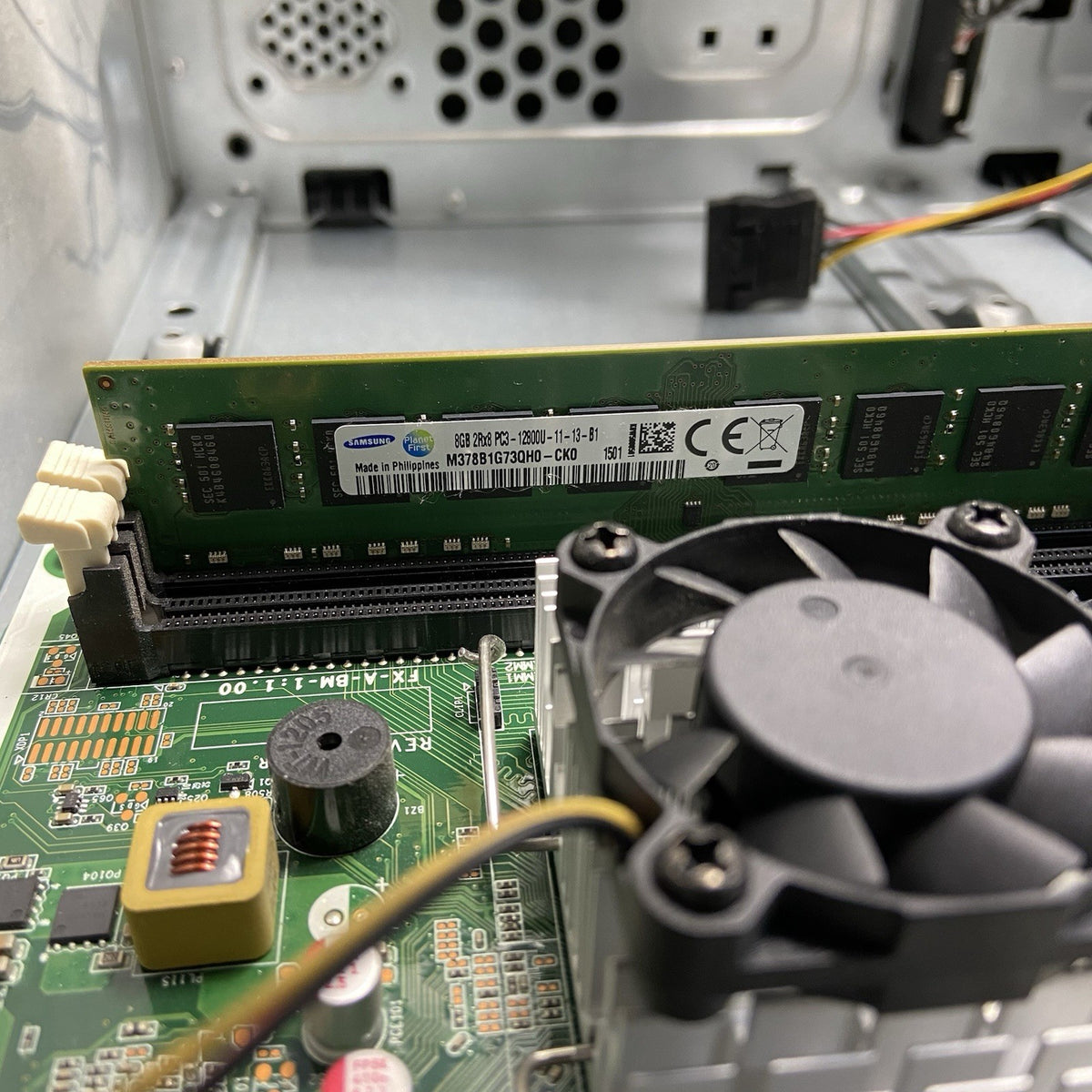 HP Pavilion 500-424 MT AMD A8-6410 2GHz 8GB RAM No AC/HDD/OS12