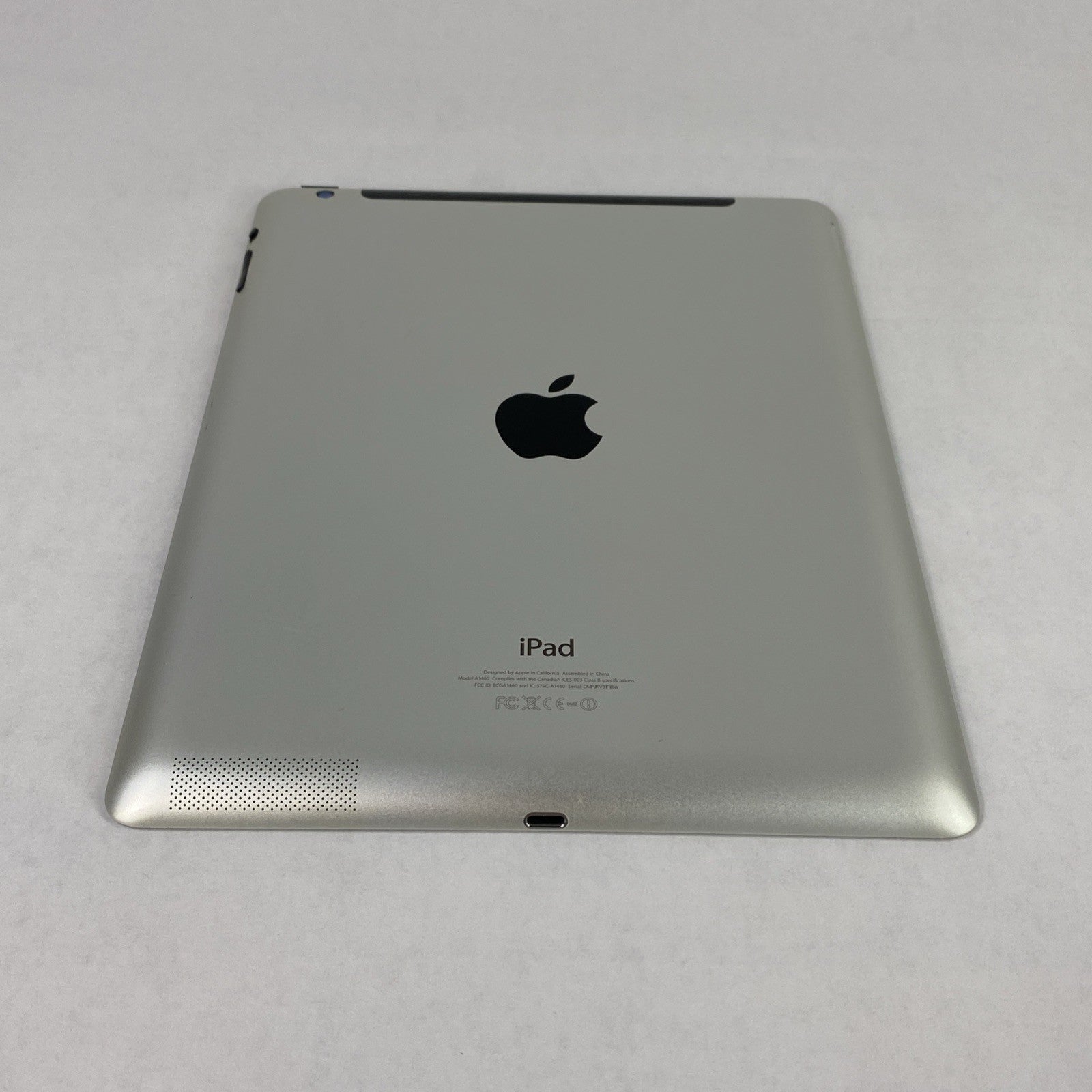 Apple iPad 4th Gen A1460 32GB 9.7" Unlocked Wi-Fi Space Gray IOS 10.3.310