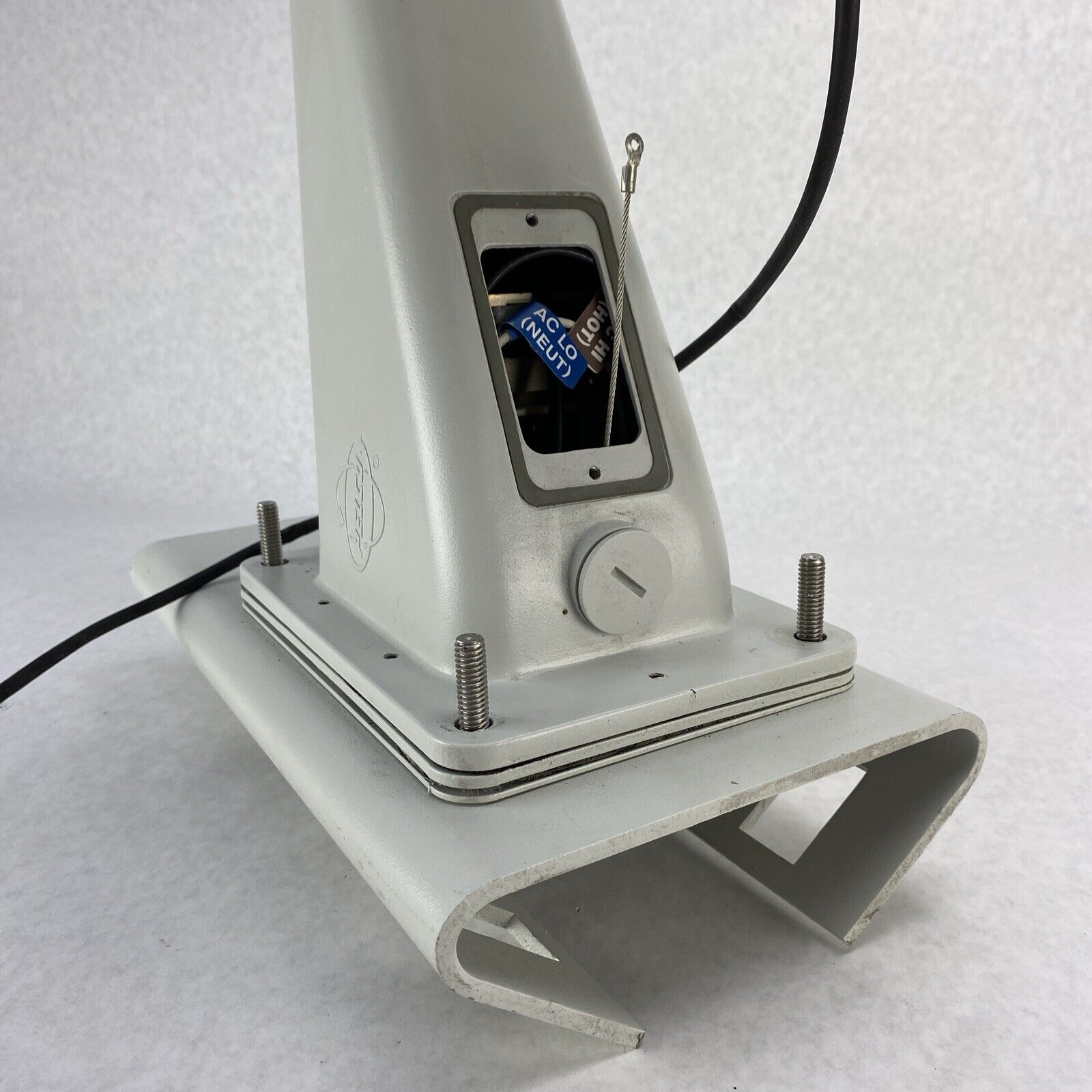 Pelco BB4-PG-E Outdoor Pendant Fixed Mount No Dome w/ PA402 Mount & Components