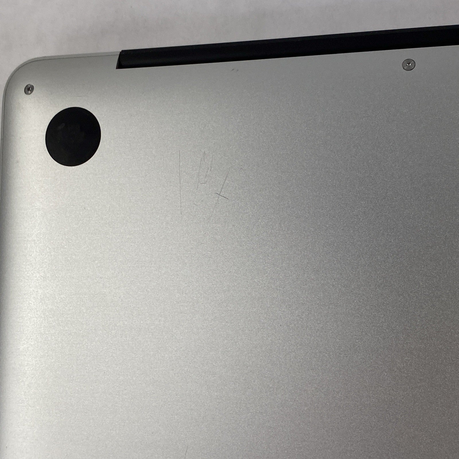 Apple MacBook Pro A1398 2013 Retina 15" 2.40 GHz i7 8GB RAM 250GB SSD os10.15.7