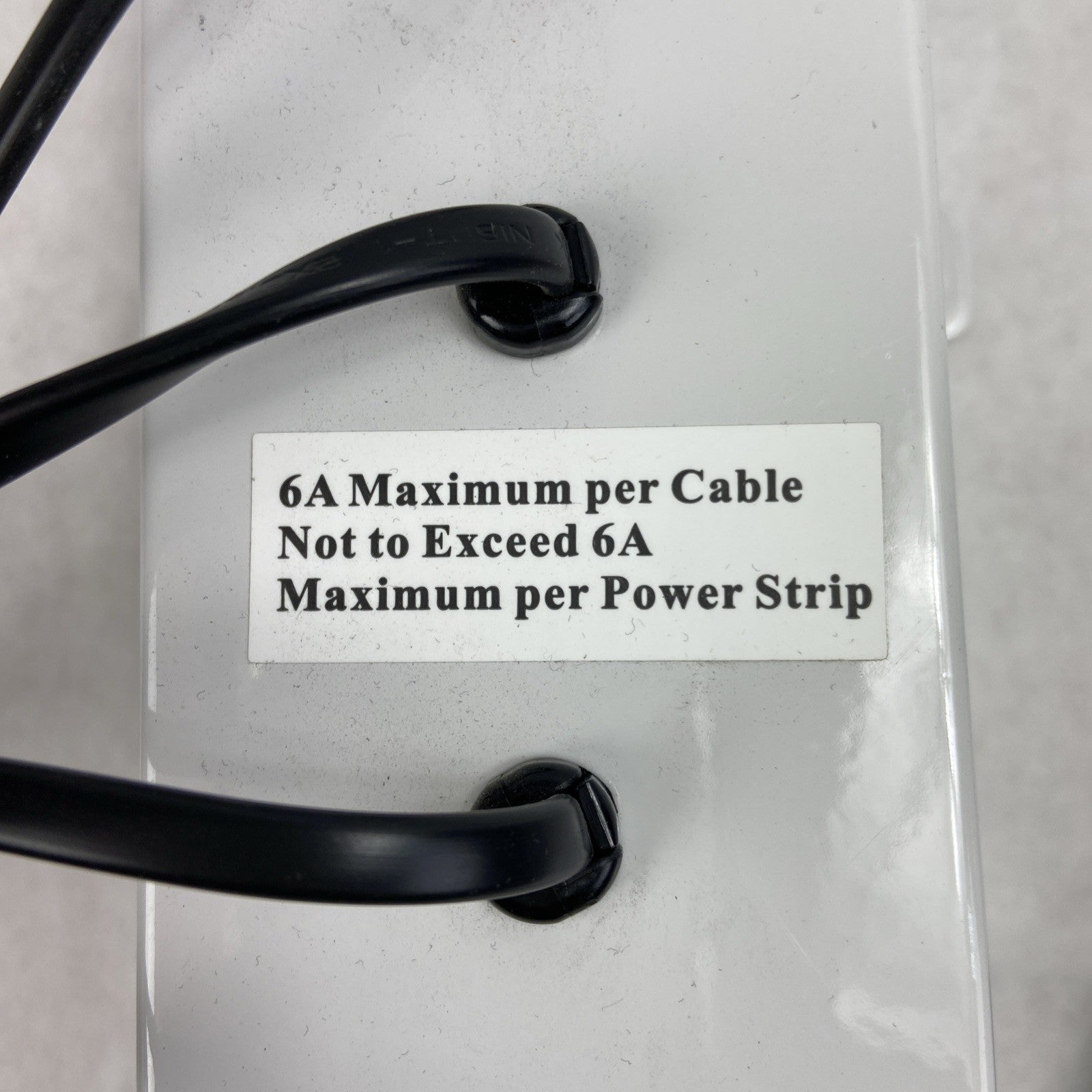 Bretford C7/Figure 8 - 8 Port SPLIT Charging Strip - Model 018-0268