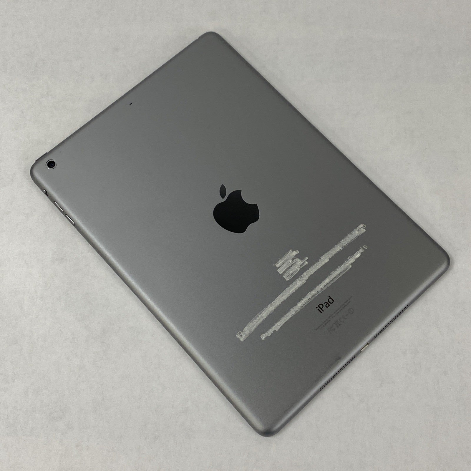 Apple iPad Air 1st Gen A1474 16GB Wi-Fi 9.7" Space Gray IOS 12.5.710