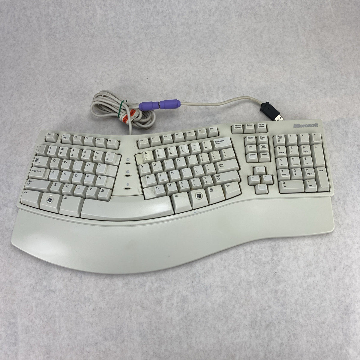 Microsoft X08-73009-01 Ergonomic Wired Keyboard w/ USB Adapter - Tested2
