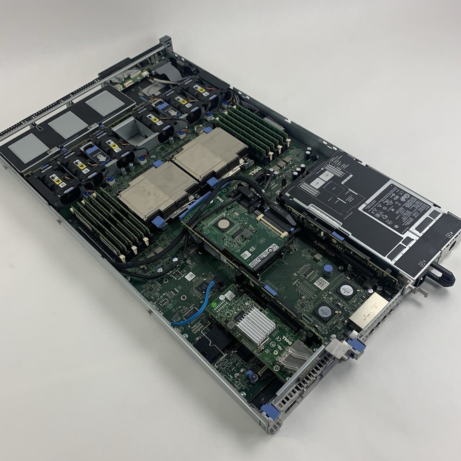 Dell PowerEdge R610 Server 2x Xeon E5620 2.4 GHz 48 GB Ram No OS No HDD7