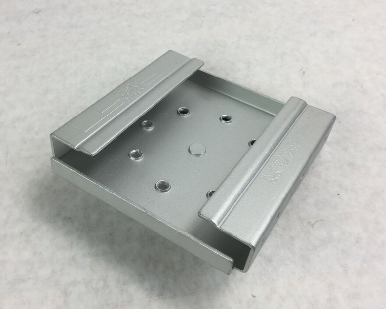 Foxconn 700-23935-01 Mounting Bracket   New