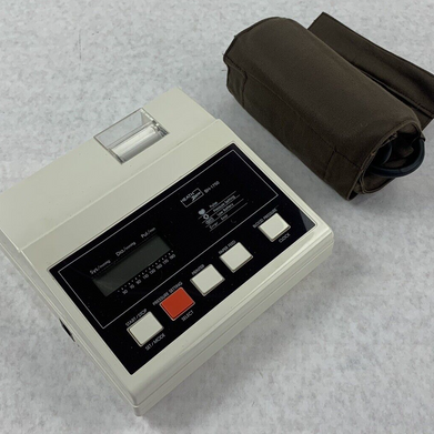 Heath Zinith BH-1750 Blood Pressure and Pulse Rate  Powers On  Parts Repair ONLY