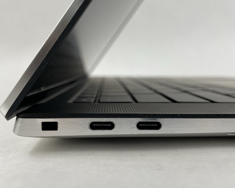 Dell XPS 15 9520 15.6" i7-12700H 2.27 GHz 16 GB RAM RTX 3060TI No SSD/OS/AC