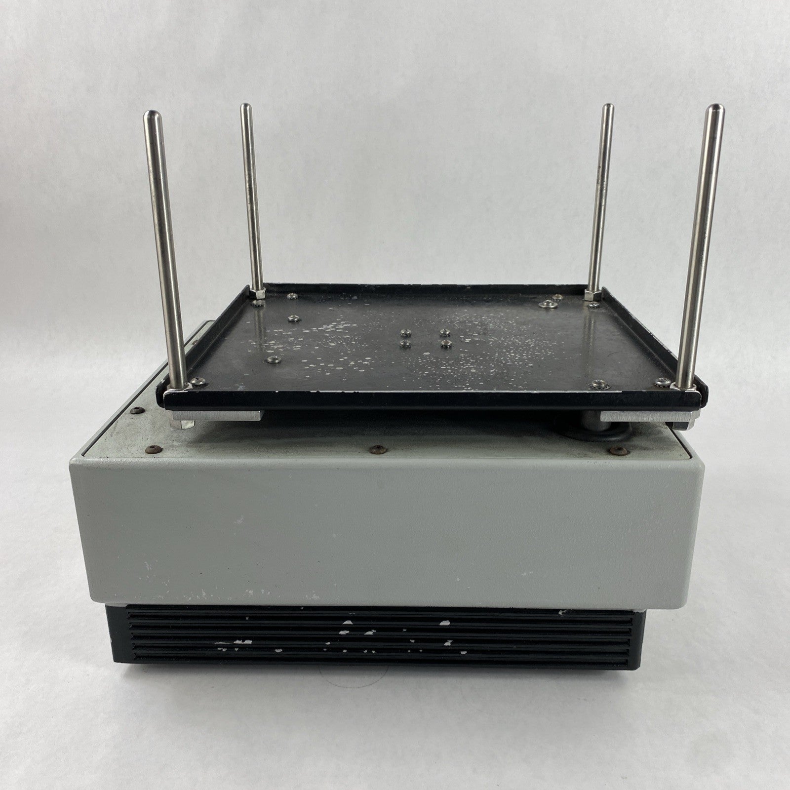 Illumina 945190 Heavy Duty High Speed Microplate Shaker11