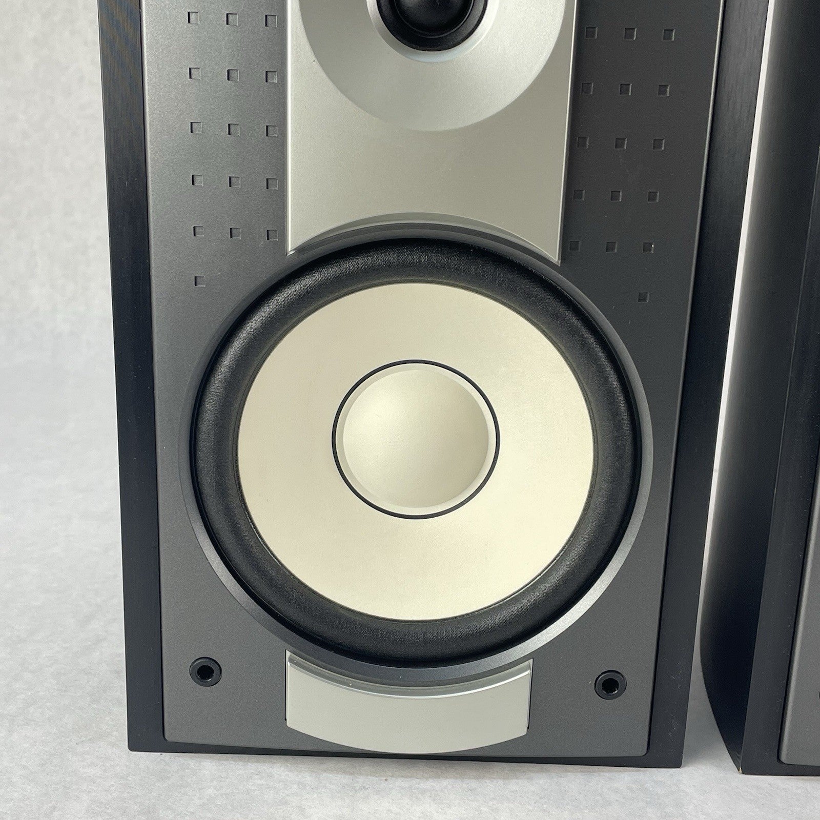 Yamaha NS-AP6500F Bookshelf Speakers Pair Tested3
