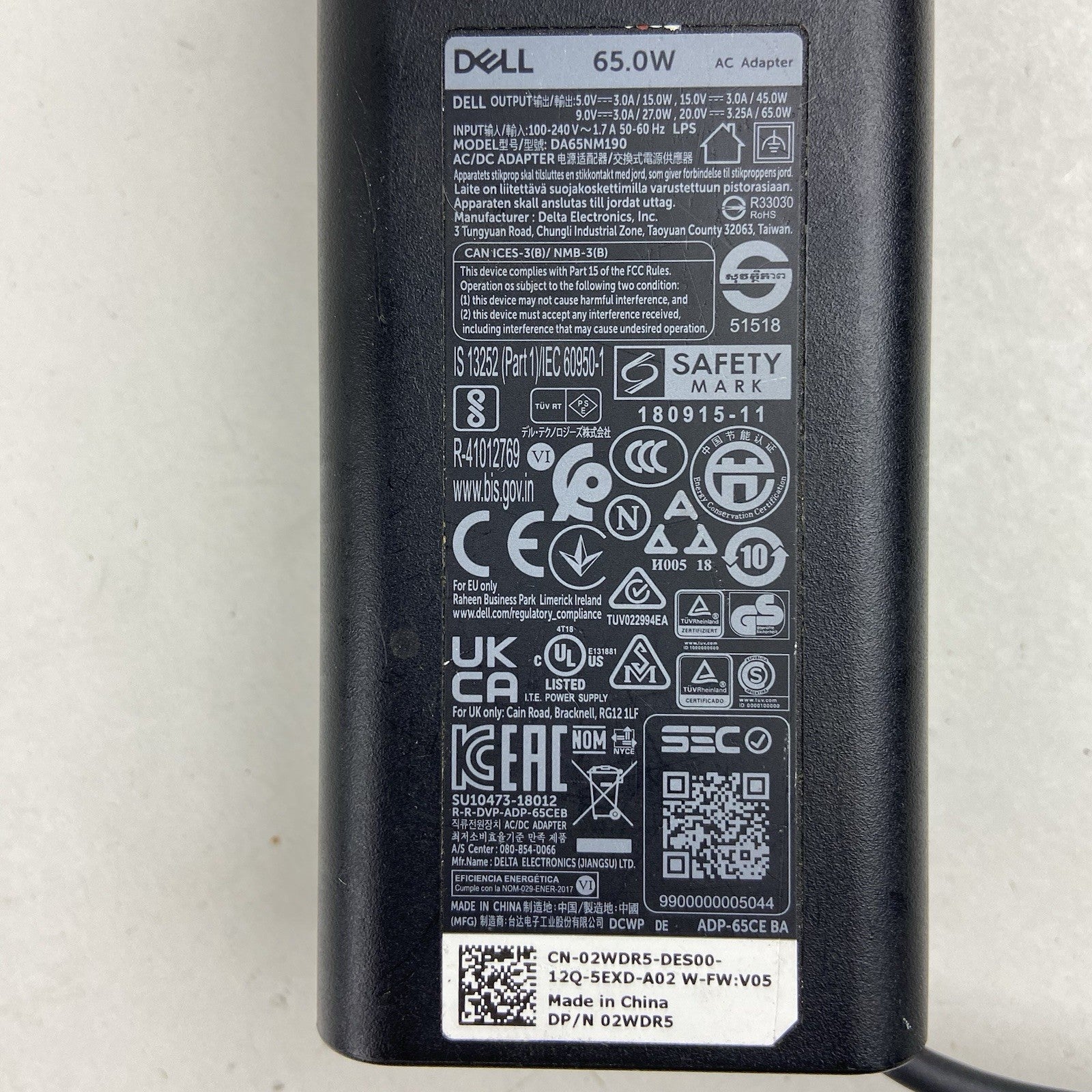 Dell MGJN9 65w AC Power Adapter - Lot Of 74