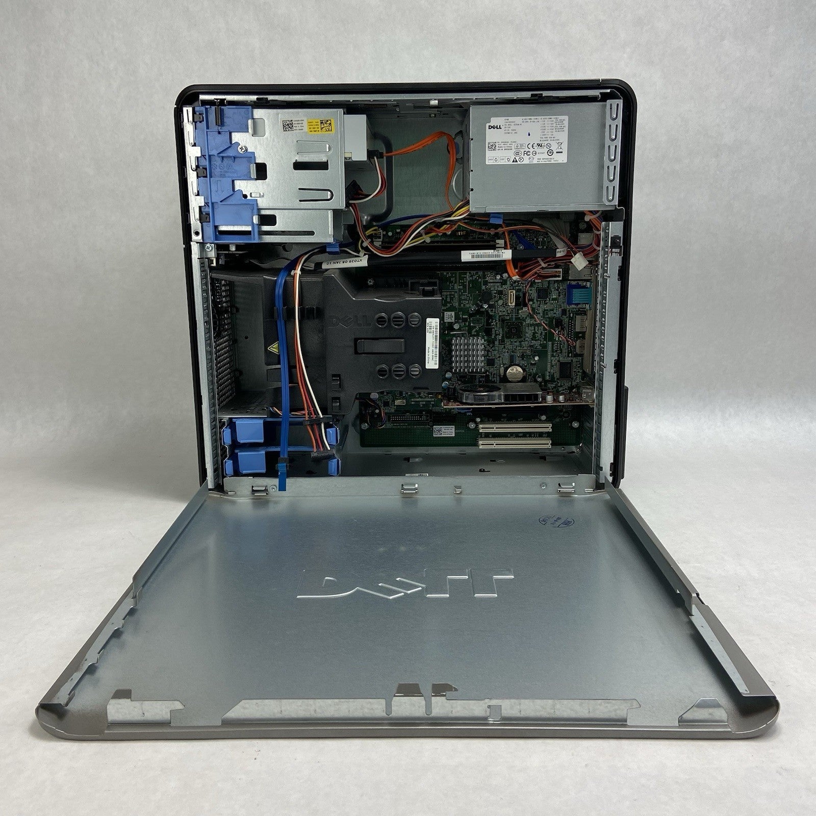 Dell Optiplex 580 MT AMD Athlon II x2 B22 2.6GHz 4GB RAM No HDD No OS8