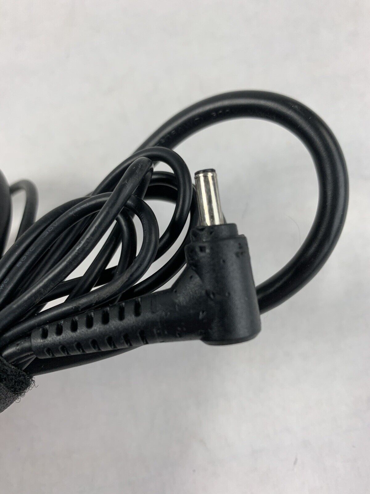Lot of 100 Asus ADP-40KD BB AC Adapter  40W 19V 2.1A Tip 4.0mm