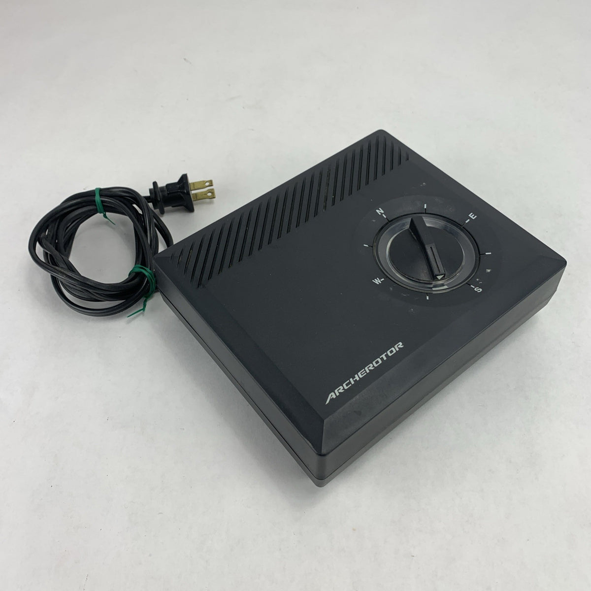 RadioShack Archerotor 15-1225B TV/FM Antenna Rotator System0