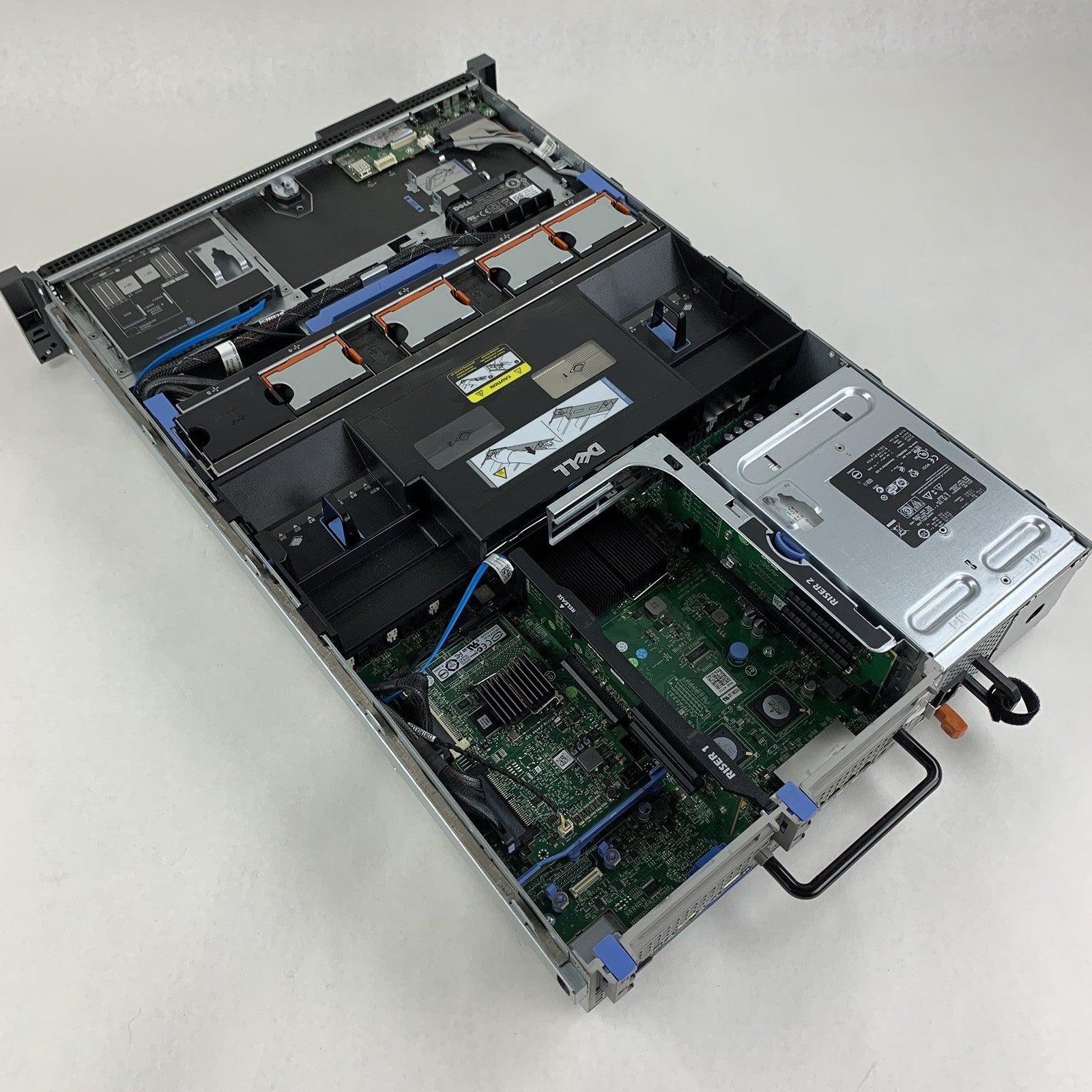Dell PowerEdge R710 x1 Intel Xeon E5504 2.00 GHz 24 GB RAM No HDD No OS No CD