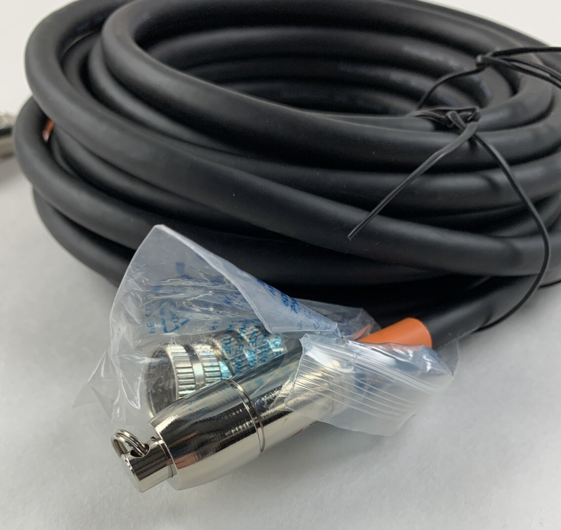 RapidRun E188601 PC Runner Cable 25 Feet 15 Pin Female Connectors Box Opened