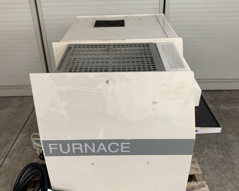 Leco Corp. SC-444 Carbon and Sulfur Analyzer /w 602-500 Furnace No HDD