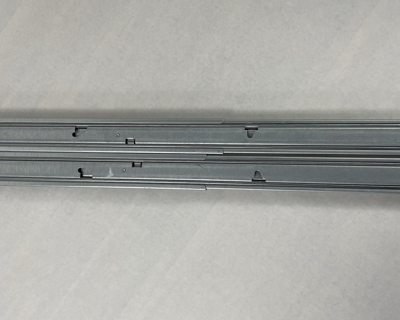 IBM 69Y5022 69Y5021 Server Rail Kit L & R