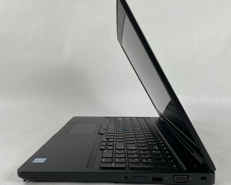 Dell Latitude 5580 15.6" i5-6300U 2.40 GHz 8 GB RAM No SSD No OS No AC