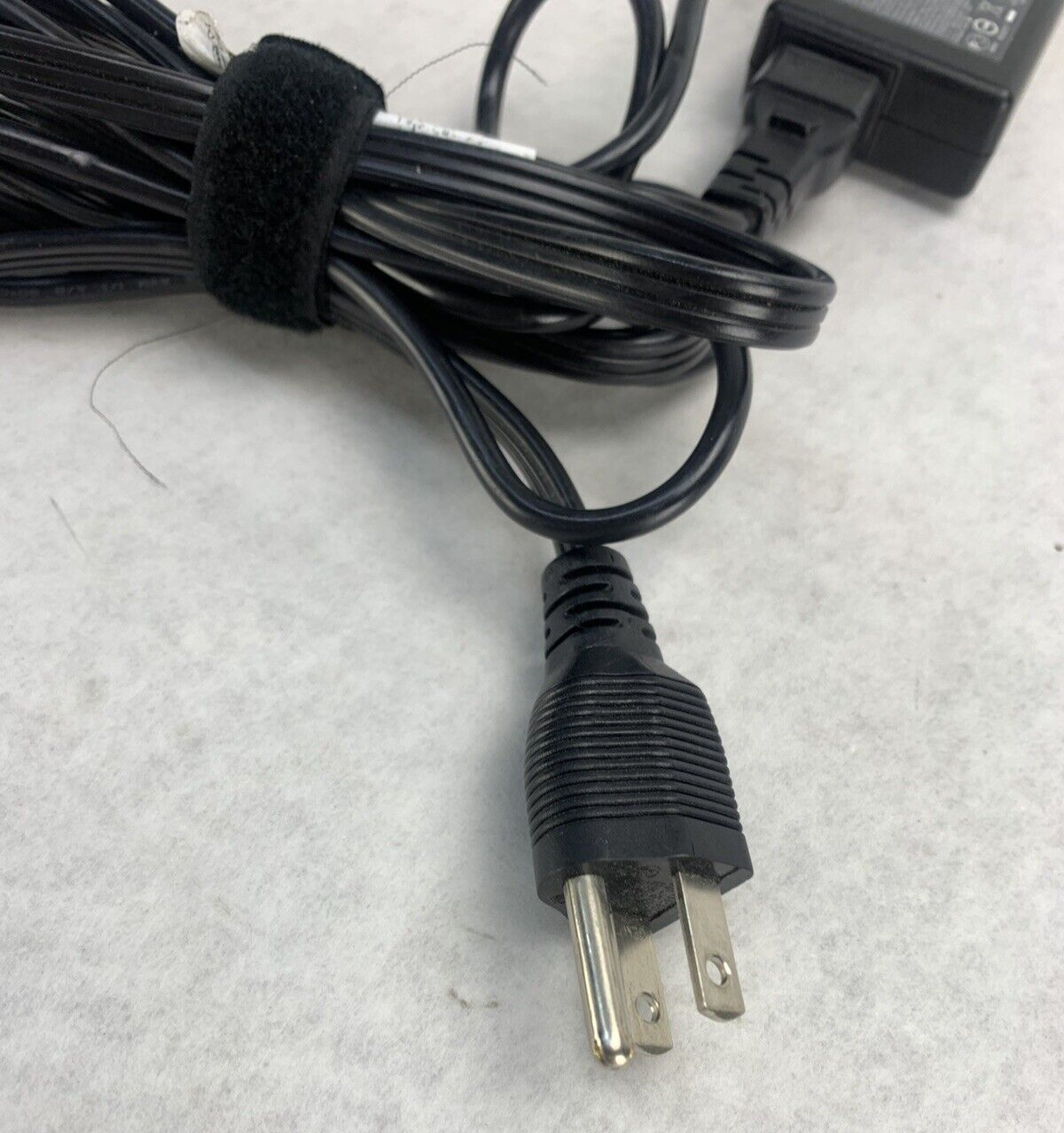 Lot of 3 HP HSTNN-LA35 AC Adapter 696697-001 45W 19.5V